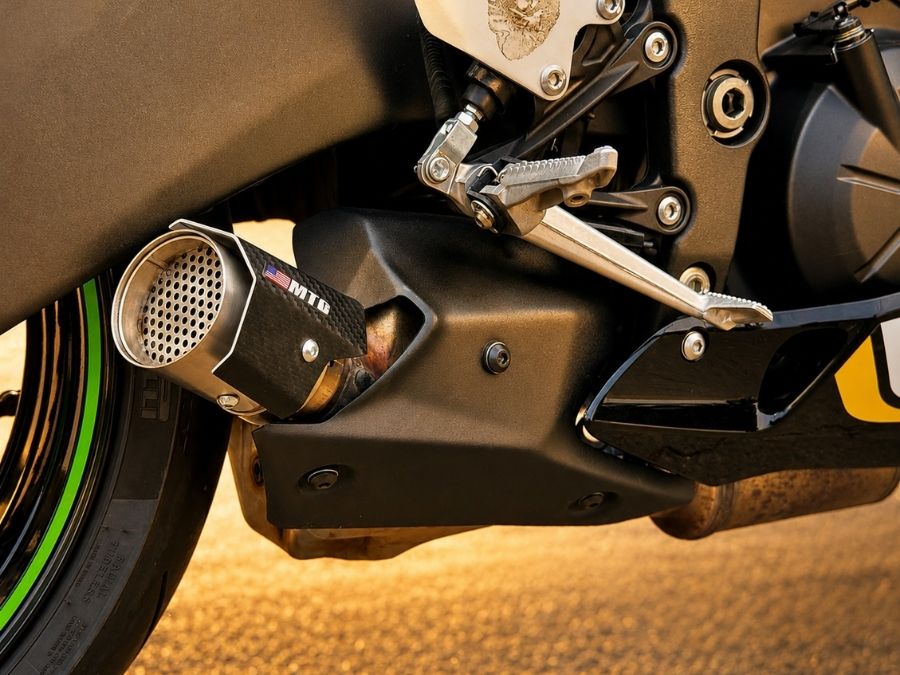 Ponteira de escapamento inox semi-direta com escudo Kawasaki Ninja