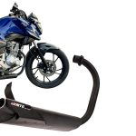 Escapamento esportivo silencioso por baixo da moto Honda CG 160 Titan 2025