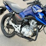Escapamento esportivo silencioso por baixo da moto Honda CG 160 Titan 2025