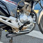 Escapamento esportivo silencioso por baixo da moto Honda CG 160 Titan 2015 a 2024
