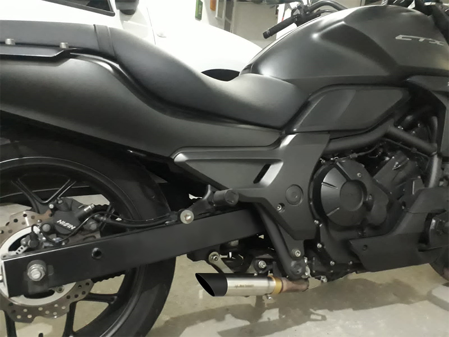 Ponteira de escapamento inox com abafador Honda CTX 700