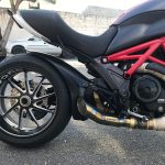Ponteira em inox dourada com abafador Diavel