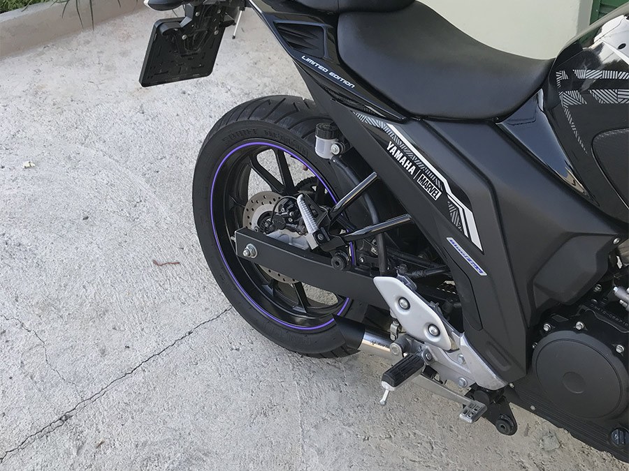 Escapamento com ponteira inox com abafador Yamaha Fazer 250 FZ25 (2018 em diante)