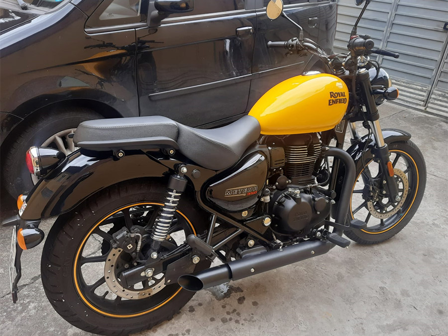 Ponteira de escapamento direta preta ou inox Royal Enfield Meteor 350 FireBall