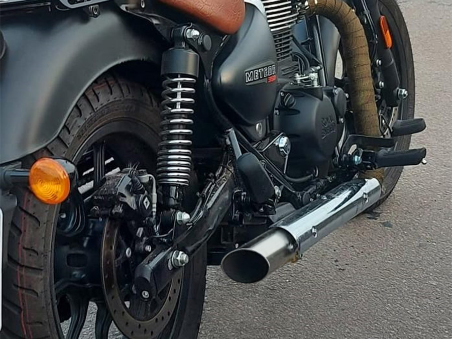 Ponteira de escapamento direta preta ou inox Royal Enfield Meteor 350 FireBall