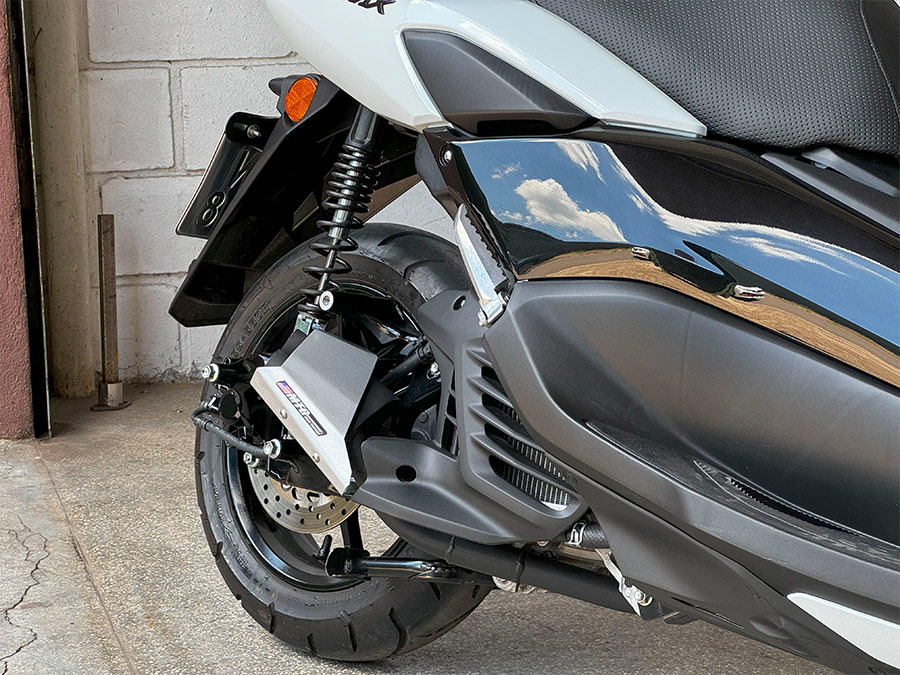 Escapamento esportivo com DB killer Yamaha Nmax 160