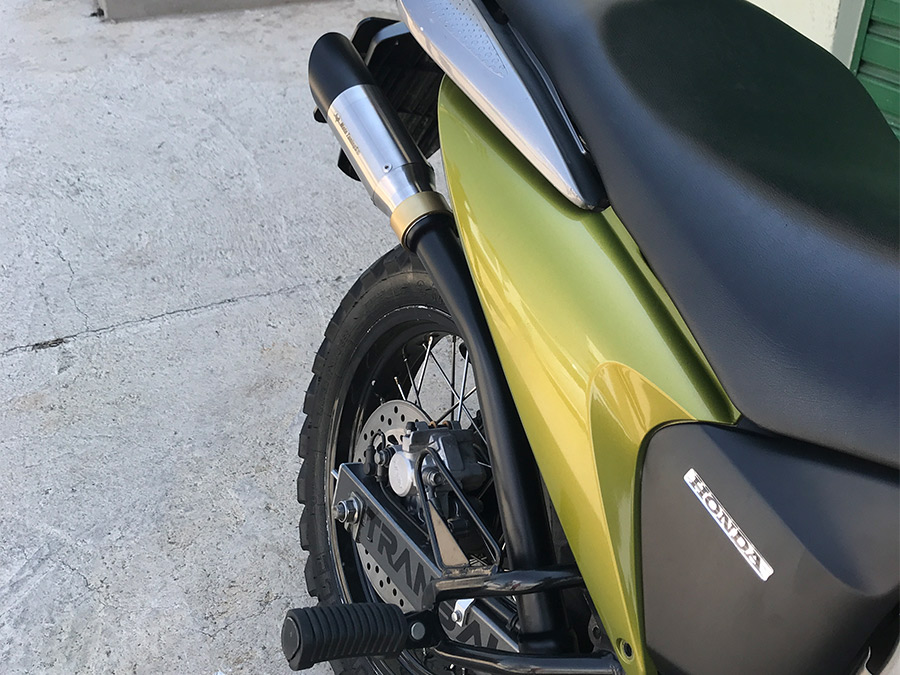 Escapamento com ponteira inox com abafador Honda Transalp