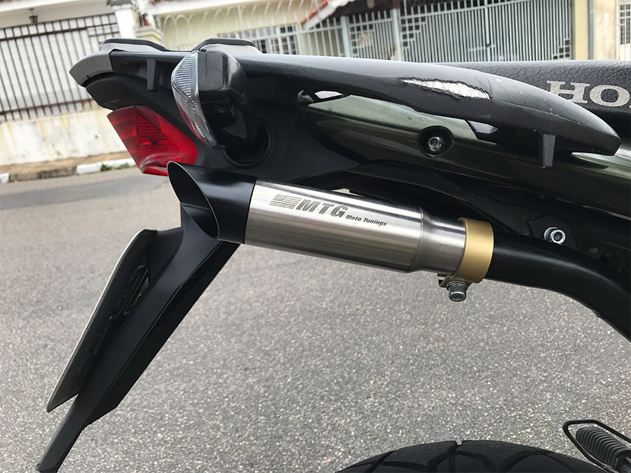 Coletor intermediário longo e ponteira inox com abafador Honda XRE 300