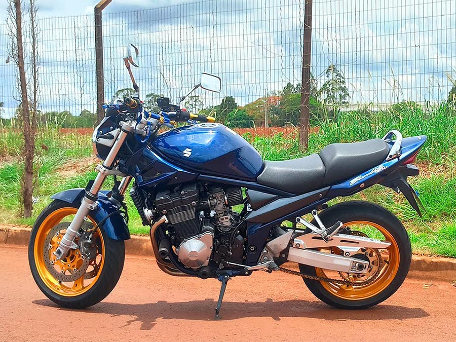 Ponteira de escapamento inox com abafador Suzuki Bandit 1200N carburada