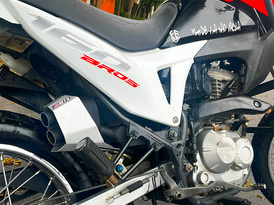 Escapamento Honda Bros 160