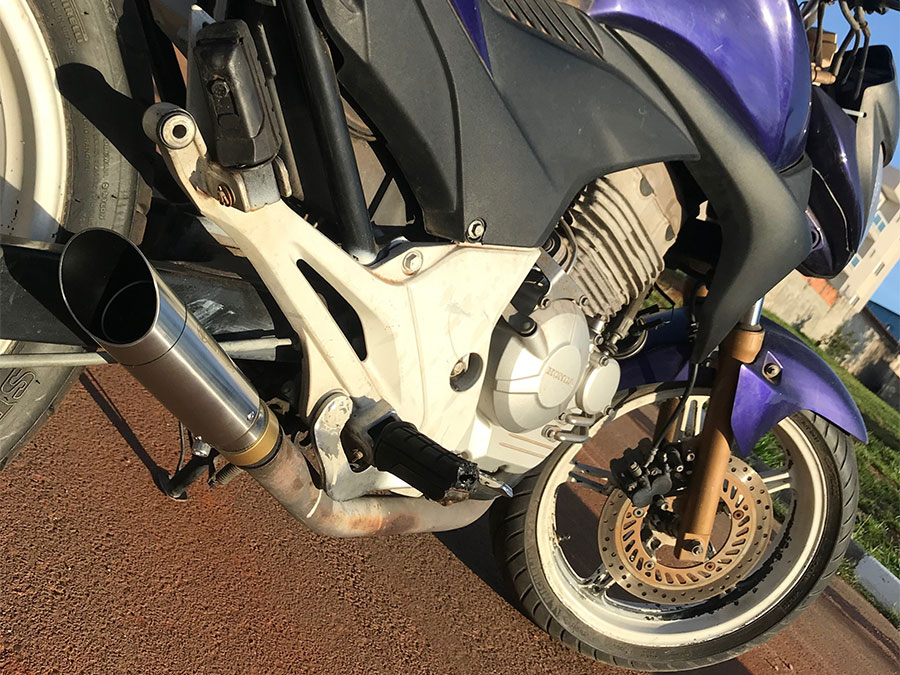 Ponteira de escapamento em inox com abafador Honda CB 300R