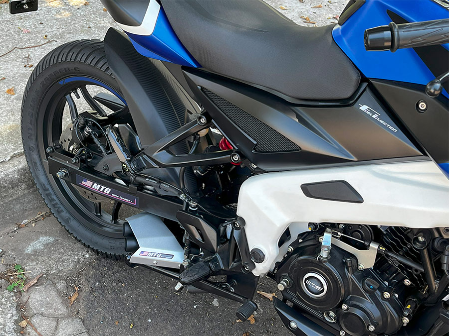 Escapamento Bajaj Dominar 160