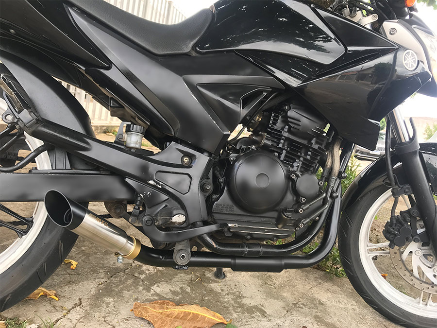 Escapamento com ponteira inox com abafador Yamaha Fazer 250 FZ25 (2011 a 2016)