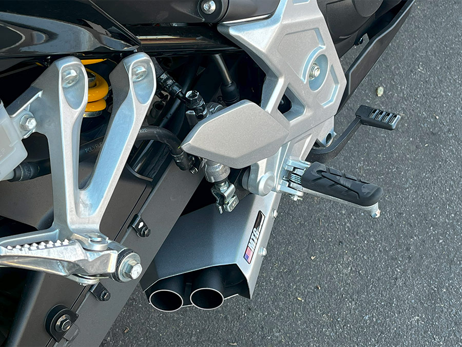 Escapamento esportivo por baixo da moto com DB Killer Yamaha Fazer 250 FZ25 (2018 a 2024)