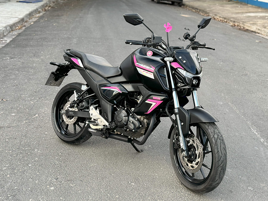 Escapamento silencioso Yamaha FZ15