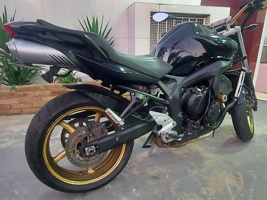 Ponteira de escapamento inox direta Yamaha FZ6