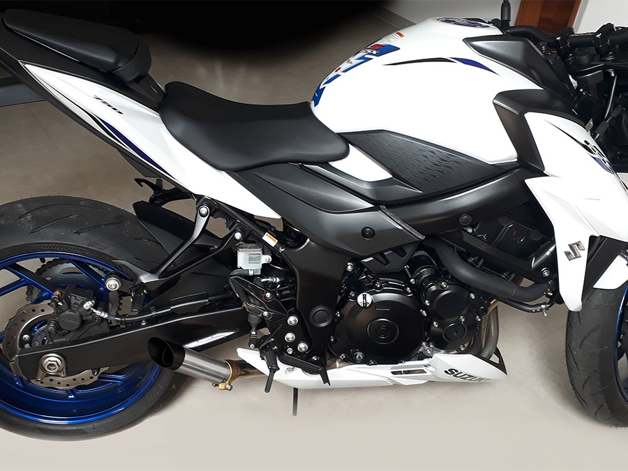 Ponteira de escapamento inox esportiva Suzuki GSX S750A
