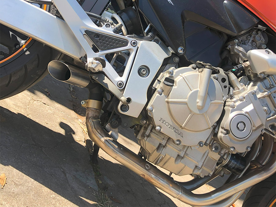 Ponteira de escapamento direta Honda Hornet Carburada