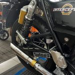 Par de ponteiras de escapamento esportivo com abafador Royal Enfield Interceptor 650