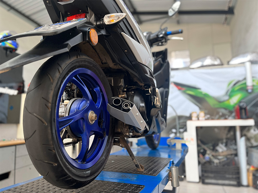 Escapamento esportivo com DB killer Yamaha Neo 125