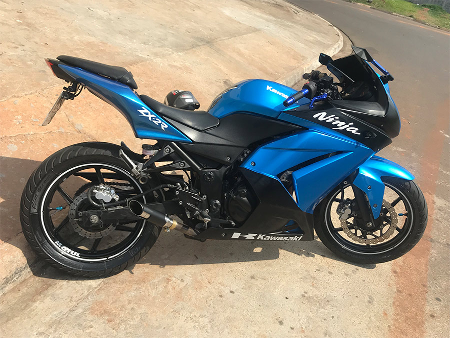 Ponteira de escapamento com abafador Kawasaki Ninja 250