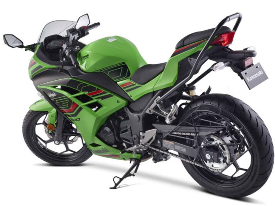 Ponteira de escapamento com abafador Kawasaki Ninja 300