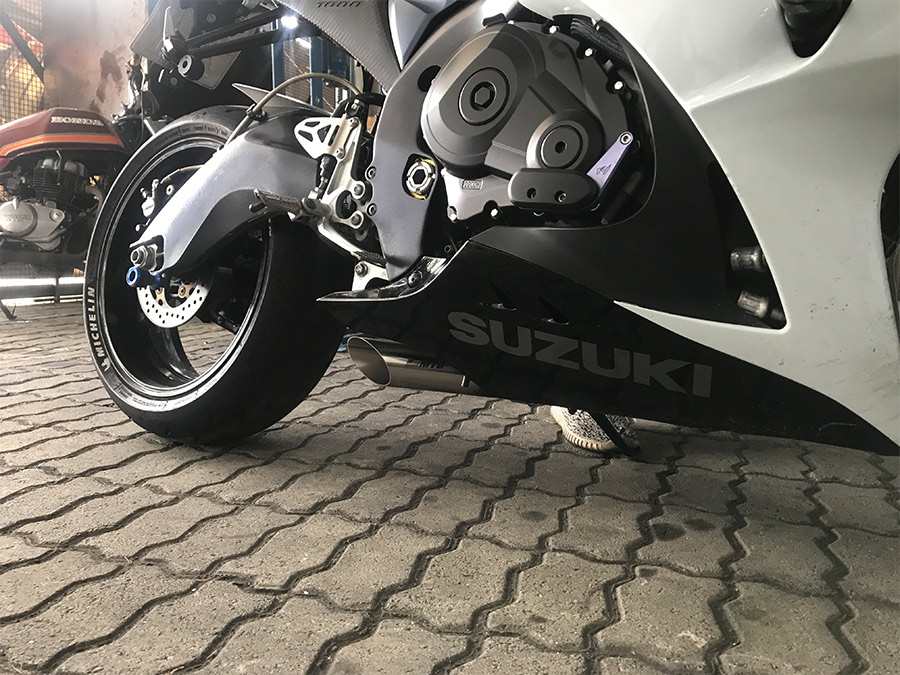 Ponteira de escapamento direta inox Suzuki GSX R1000 SRAD