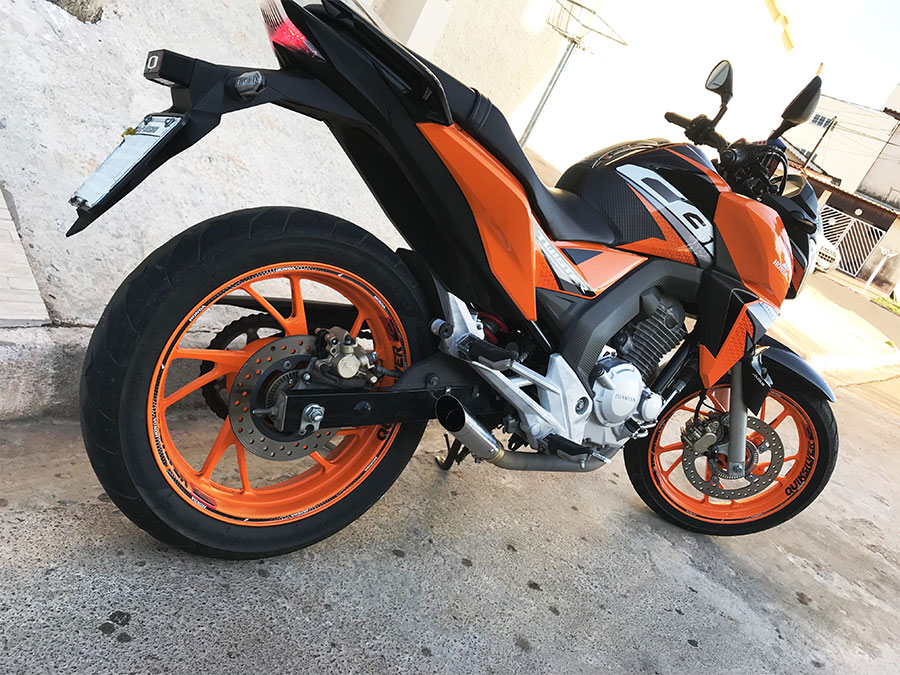 Ponteira de escapamento Inox com abafador Honda Twister 250