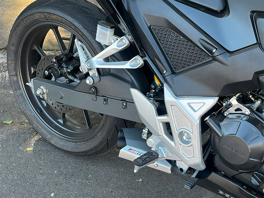 Escapamento esportivo com DB killer Honda CB 300F Twister