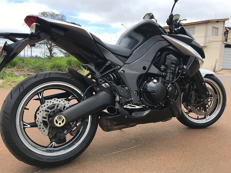 Par de ponteiras de escapamento preto direta Kawasaki Z1000