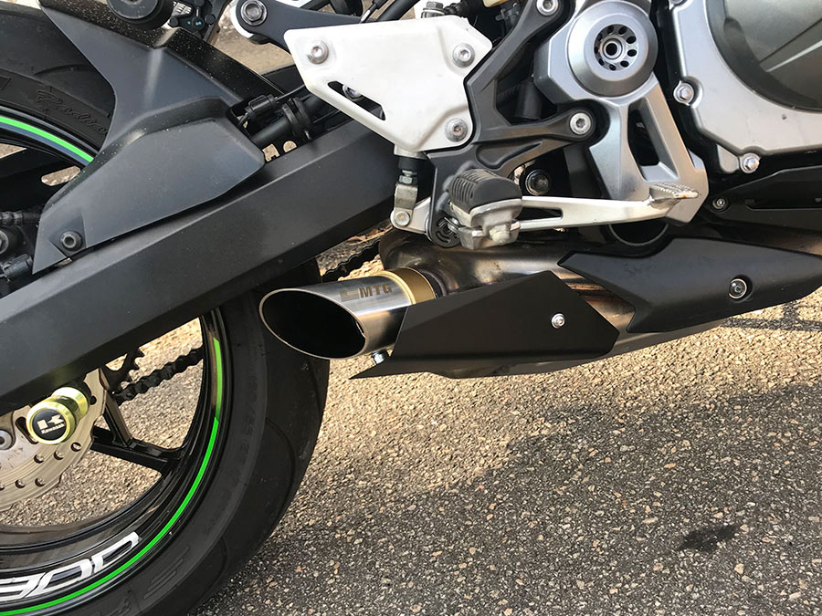 Ponteira de escapamento direta inox com escudo Kawasaki  Z900