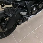 Ponteira de escapamento inox semi-direta com escudo Kawasaki Ninja ZX-6R